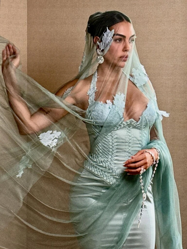 Quién es Ludovic de Saint Sernin, el diseñador que eligió Tini Stoessel para crear su vestido de novia