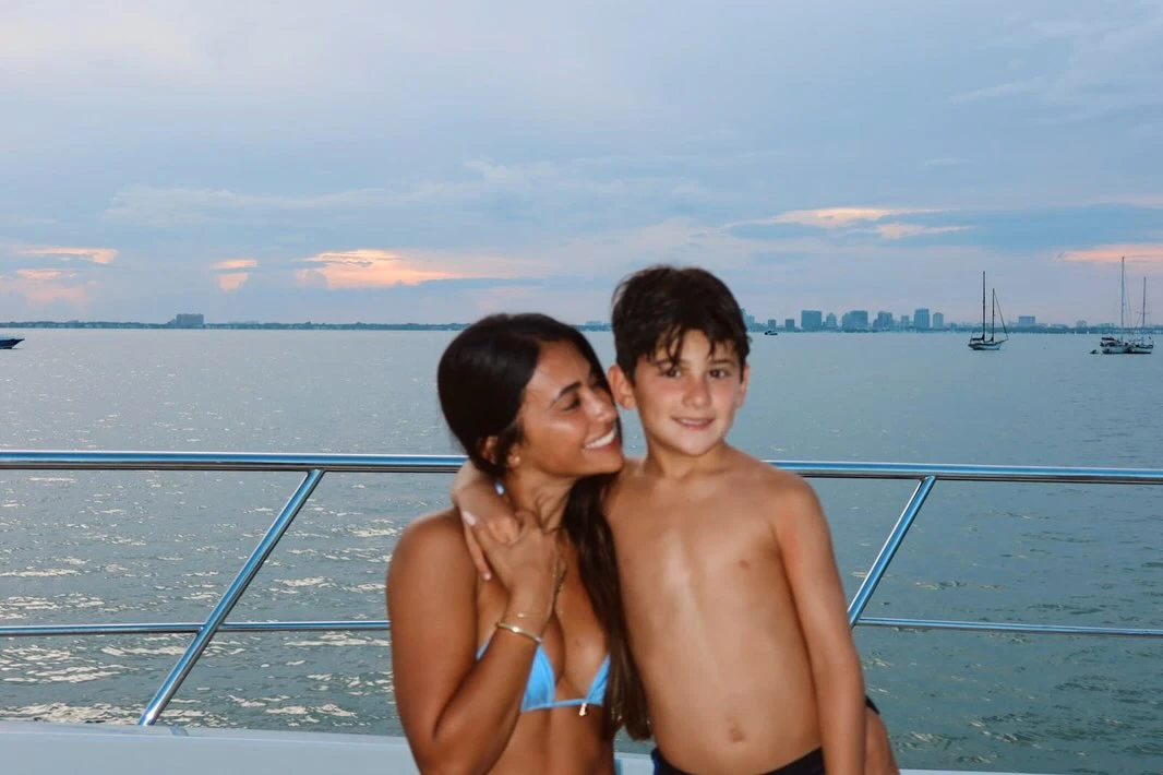 Mate, pileta y lectura: las fotos de Antonela Roccuzzo en el cierre de las vacaciones