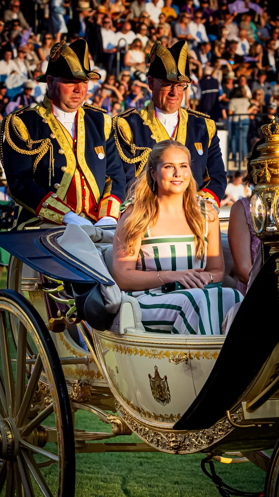 La princesa Amalia llevó el vestido de rayas que anticipa una de las tendencias del verano