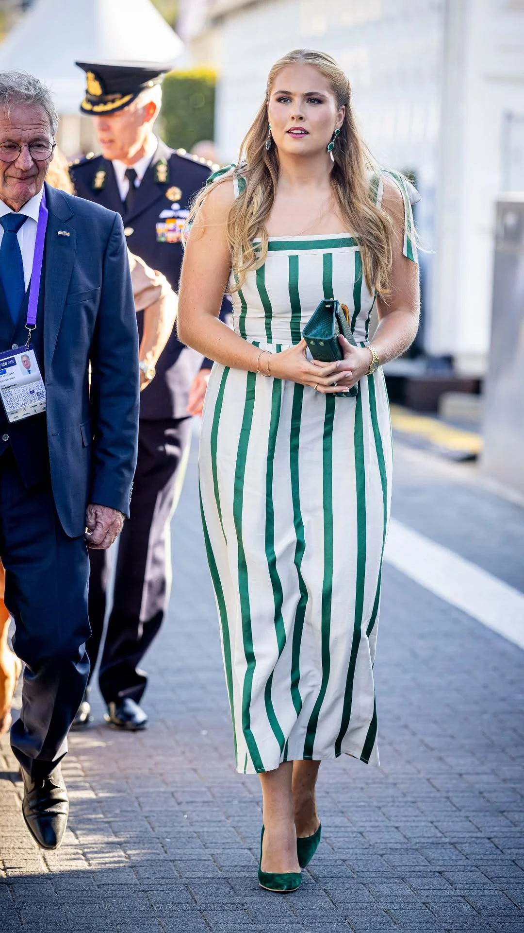 La princesa Amalia llevó el vestido de rayas que anticipa una de las tendencias del verano