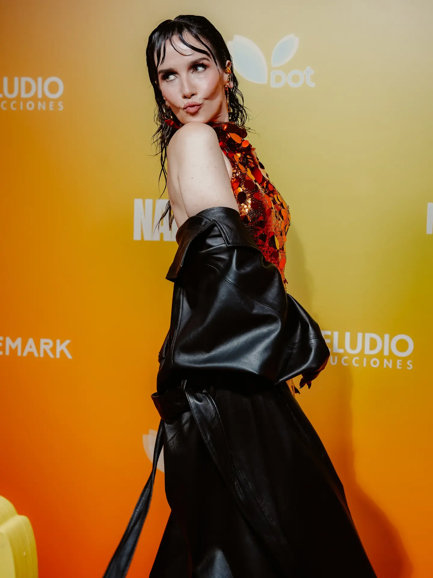 Natalia Oreiro mostró el truco de estilismo para transformar un vestido de noche en un look rockero