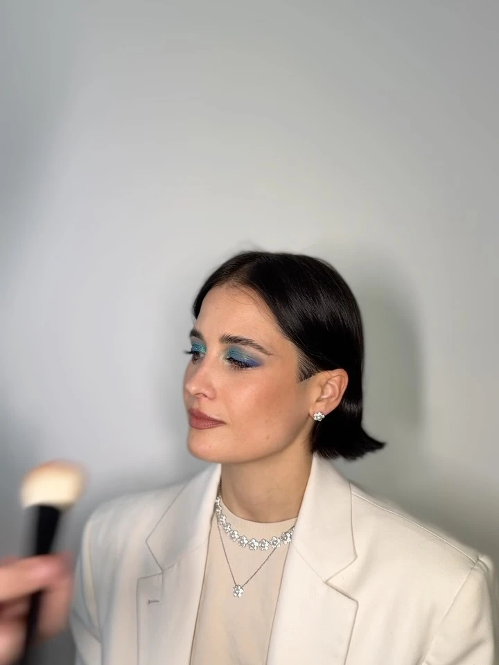 El maquillaje de Flor Torrente: por qué el azul y la técnica eye maxxing serán la gran tendencia de la primavera-verano