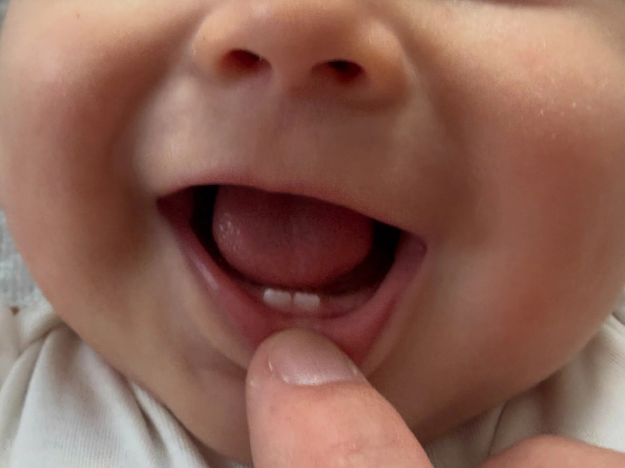 Úrsula Corberó y el Chino Darín compartieron las fotos más tiernas junto a su hijo Dante