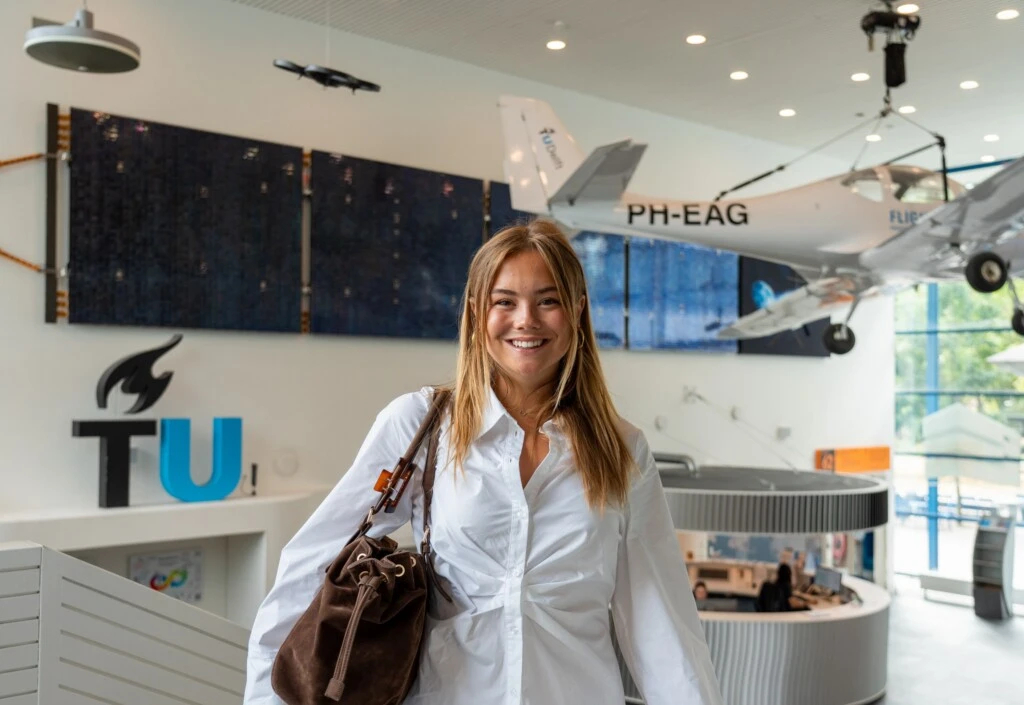 La princesa Ariane comenzó su etapa universitaria con un look boho relajado