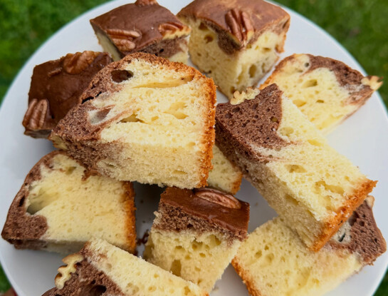 Torta marmolada con nueces: una receta fácil y casera para acompañar los mates