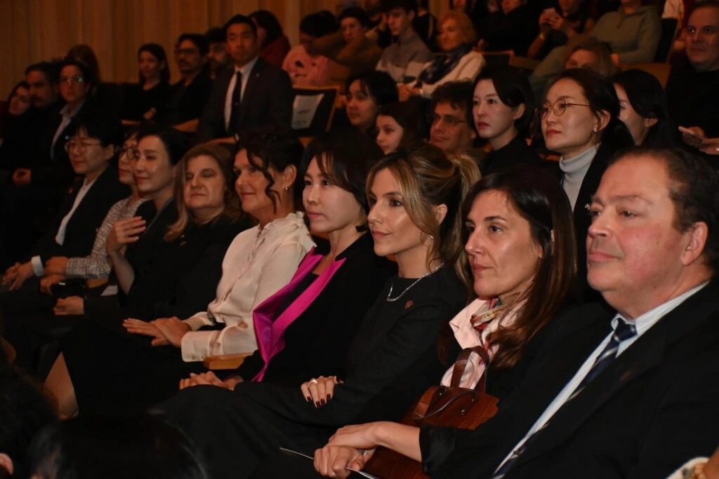 El evento reunió a autoridades nacionales, representantes del ámbito cultural y miembros de la comunidad coreana, en una jornada marcada por la música y el intercambio entre Argentina y Corea del Sur.
