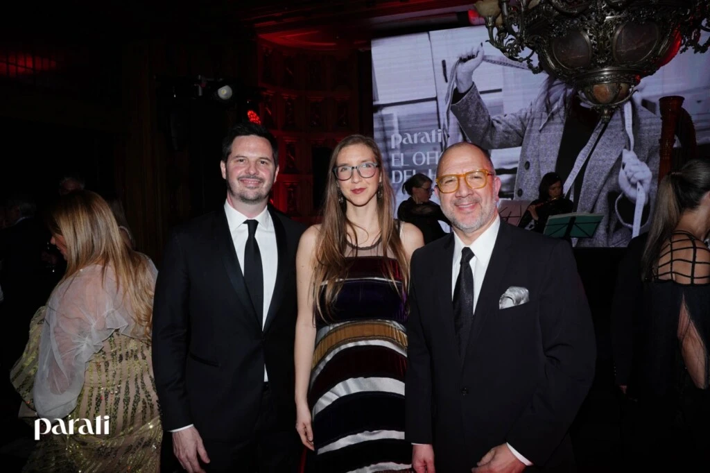 Juan Astibia, CEO de Atlántida; Fabián Peredchonik y Sofia Peredchonik -CEO y Fundador en PDK.