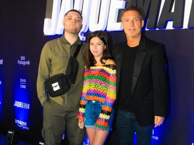 Adrián Suar junto a sus hijos, Margarita y Toto.