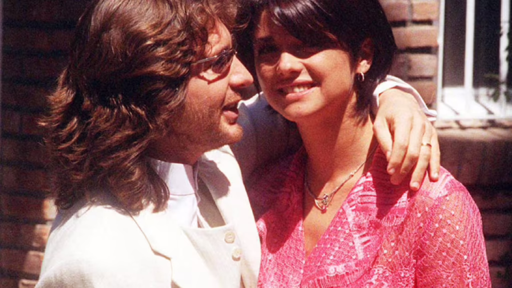 Su historia comenzó en 1991, se casaron en 1997 y estuvieron juntos hasta 2004. Durante ese período nació su hijo, Toto Kirzner.