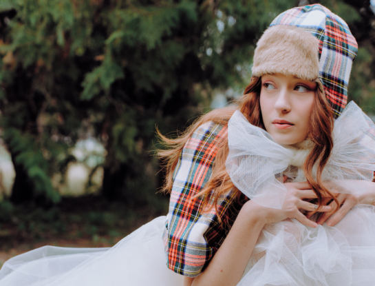 Moda con historia: tres looks que demuestran el poder creativo del upcycling