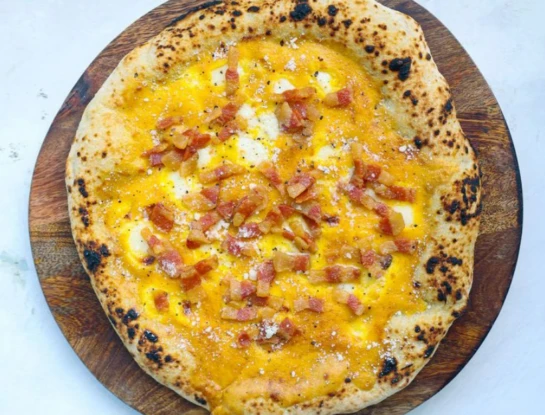 pizza carbonara destacada