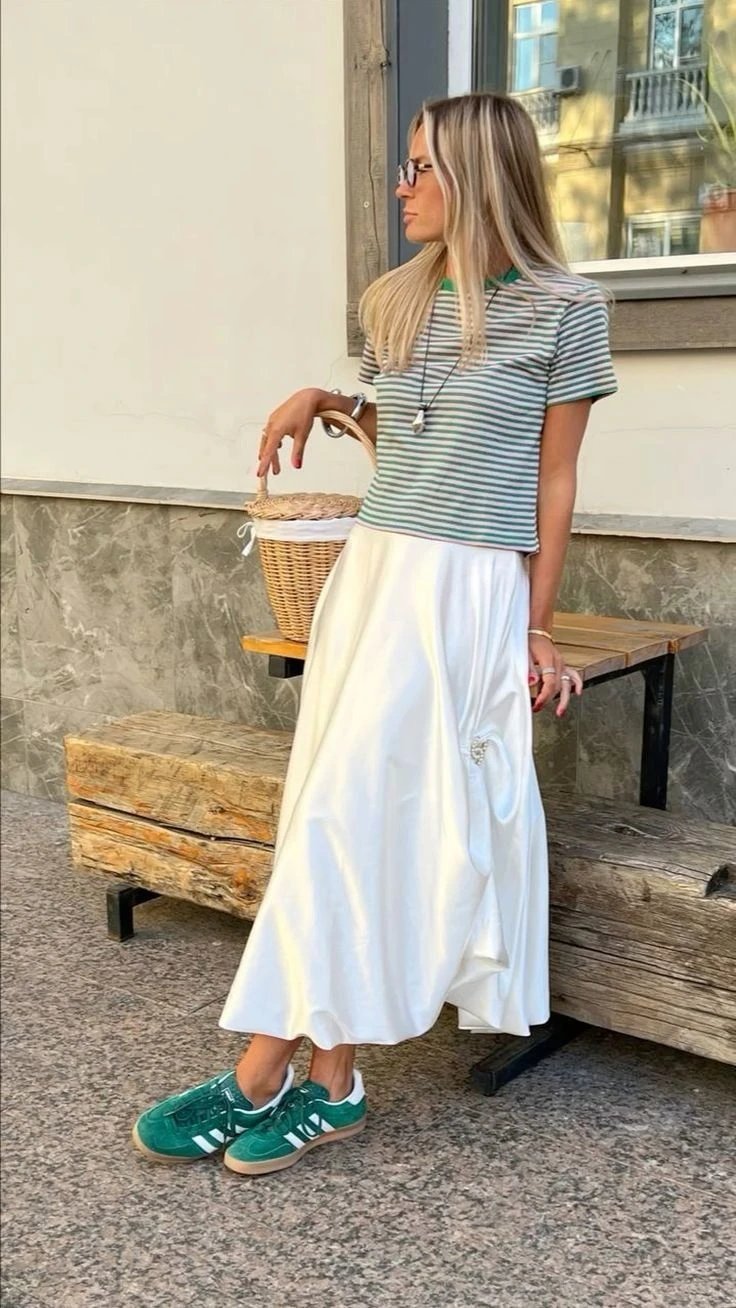Pampita anticipa la tendencia de primavera: cómo usar una falda midi