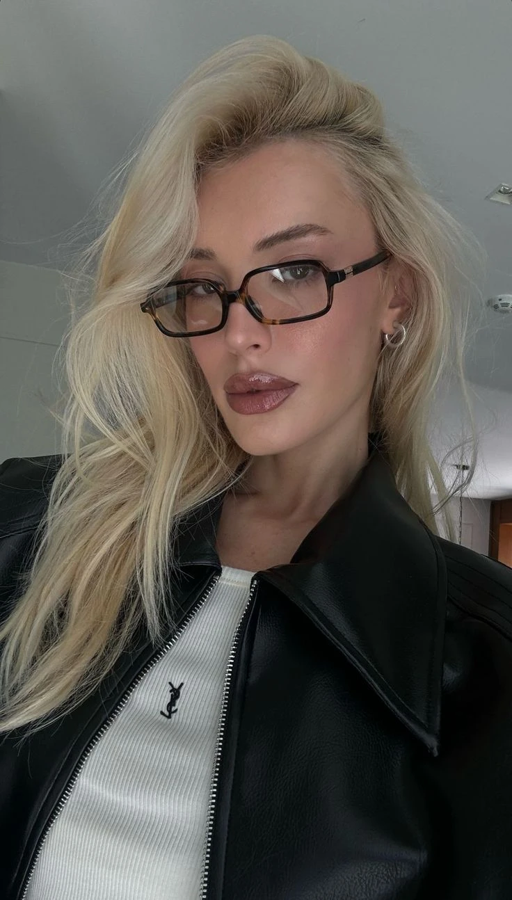 Maquillaje para usar con lentes: los trucos que sí funcionan para potenciar tu mirada