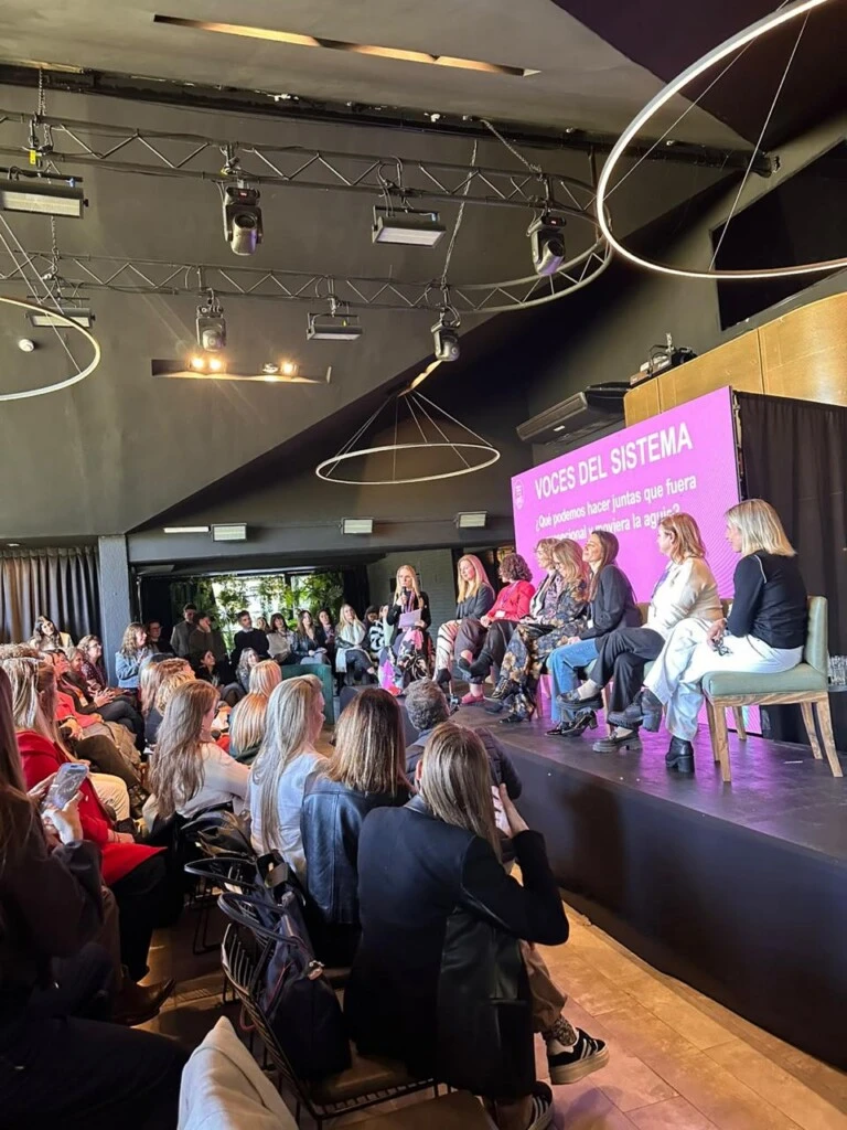 Encuentro de mujeres líderes en salud