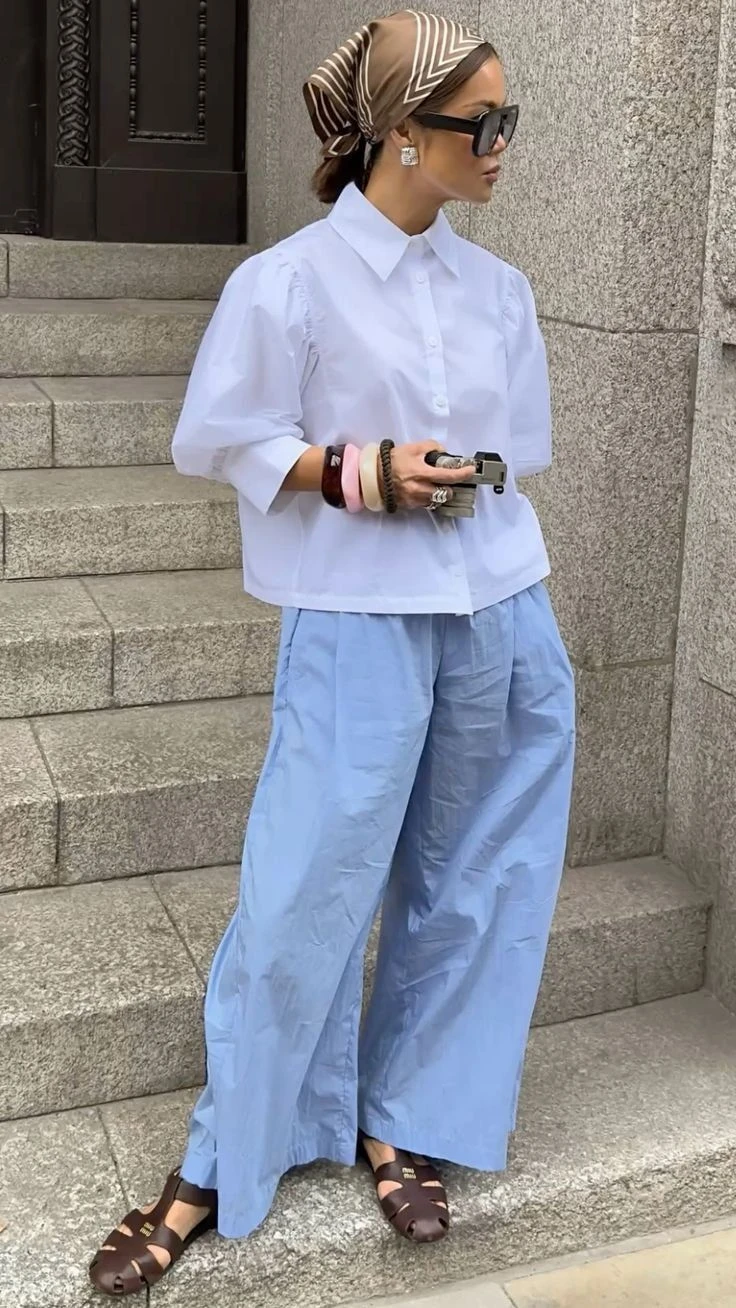Guía de estilo: 8 looks con celeste, el color más trendy de esta primavera