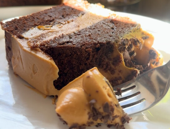 Bombón chocotorta: el postre irresistible de chocolate y dulce de leche que se prepara muy fácilmente