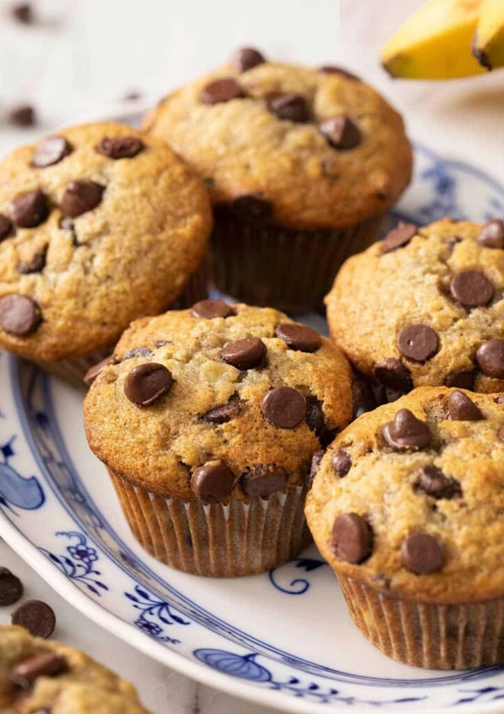 Muffins de banana y chips de chocolate. Foto: Pinterest