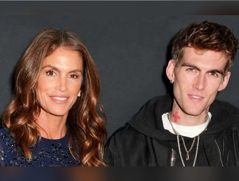 CINDY CRAWFORD e HIJO_DESTACADA
