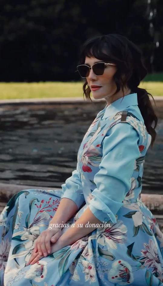 Natalia Oreiro y un look de inspiración cottagecore en celeste, el color más trendy de la primavera