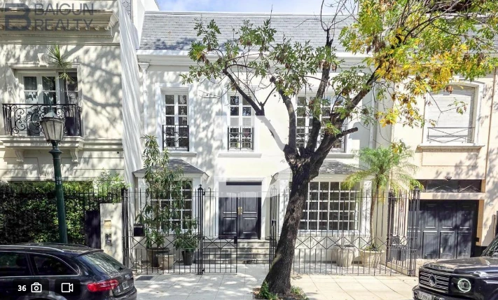Así es la lujosa casa que Maxi López estaría por comprar en Barrio Parque