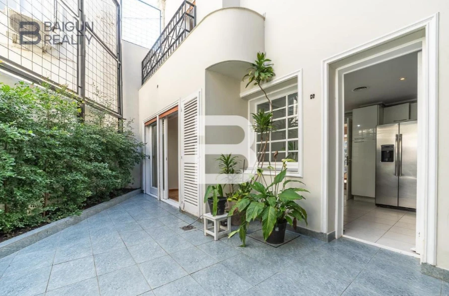 Así es la lujosa casa que Maxi López estaría por comprar en Barrio Parque