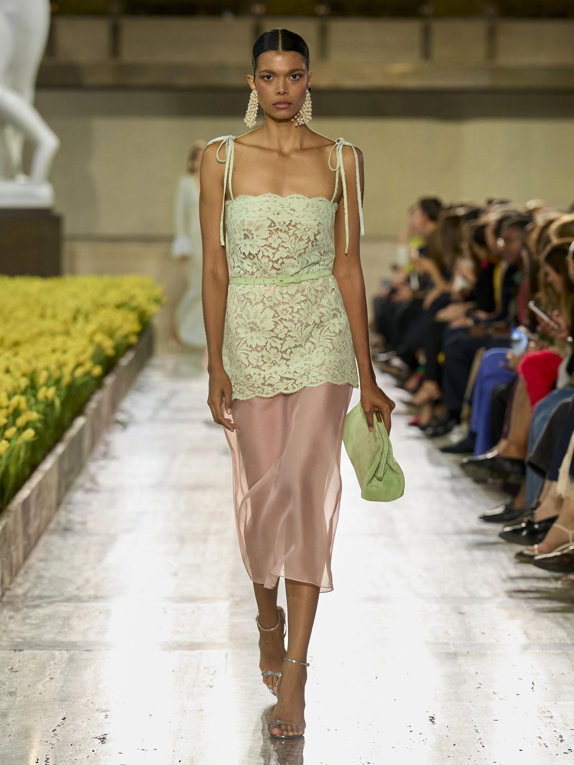Carolina Herrera.
