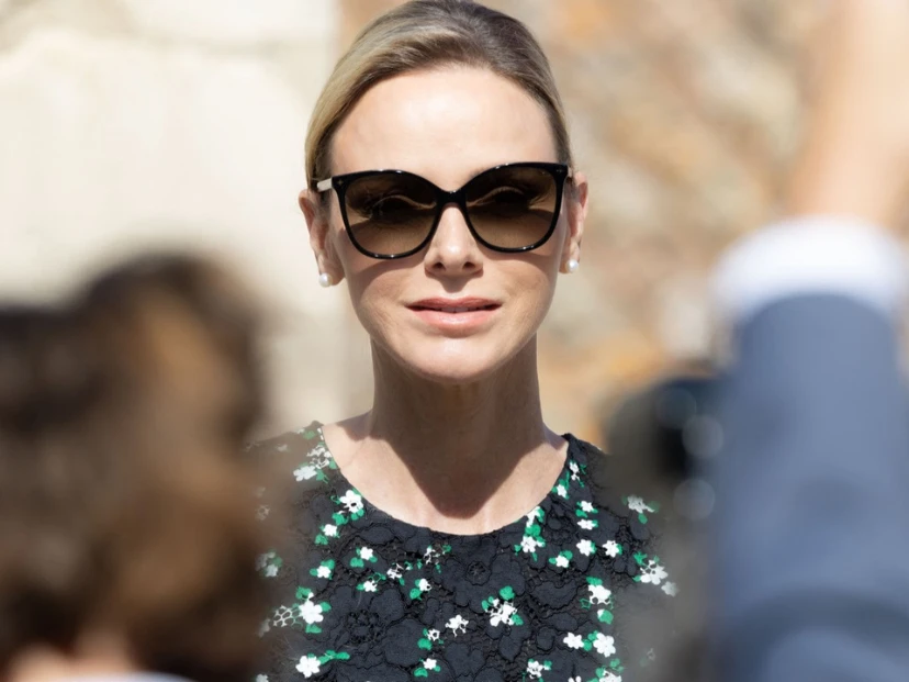Charlene recupera el espíritu cottagecore con un vestido floral de Carolina Herrera