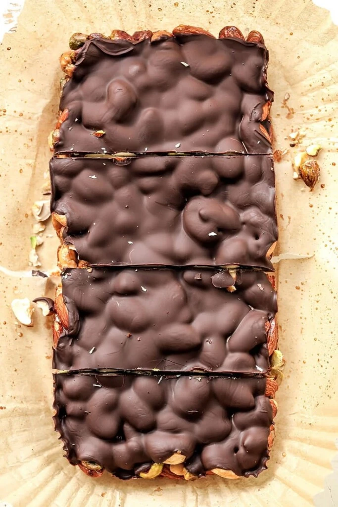 Crackers con semillas y chocolate amargo. Foto: Pinterest
