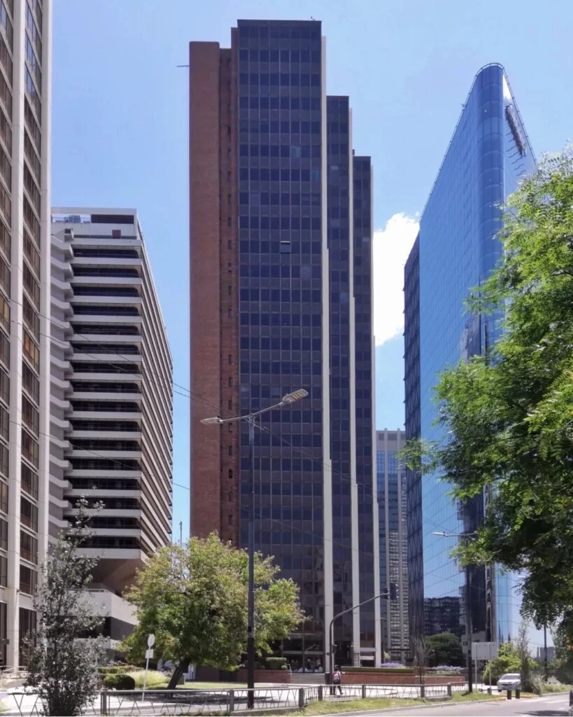 Torre Conurban. Foto: @alejandroarcuri.