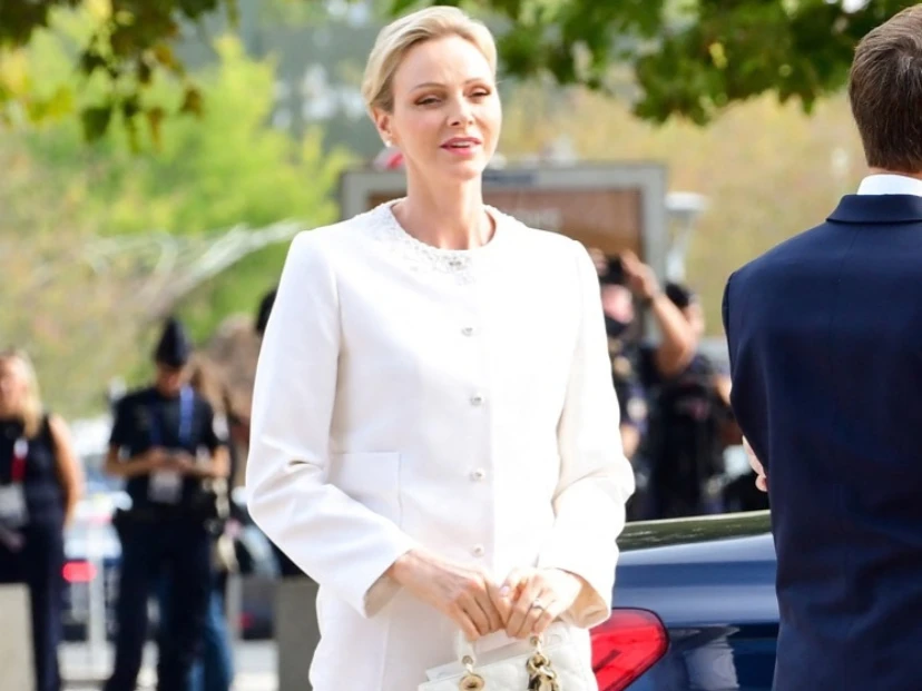 Charlene de Mónaco y el privilegio del blanco: su look Dior ante el Papa León XIV