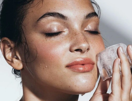 El truco beauty que usan Rosalía y Kylie Jenner y podés hacer en casa DESTACADA