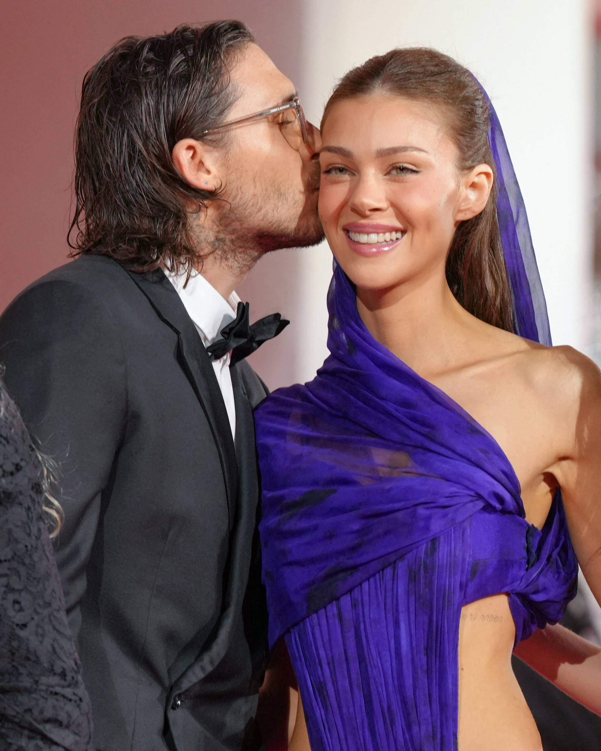 Brooklyn Beckham y Nicola Peltz deslumbraron en el 83ª Festival de cine Internacional de Venecia.