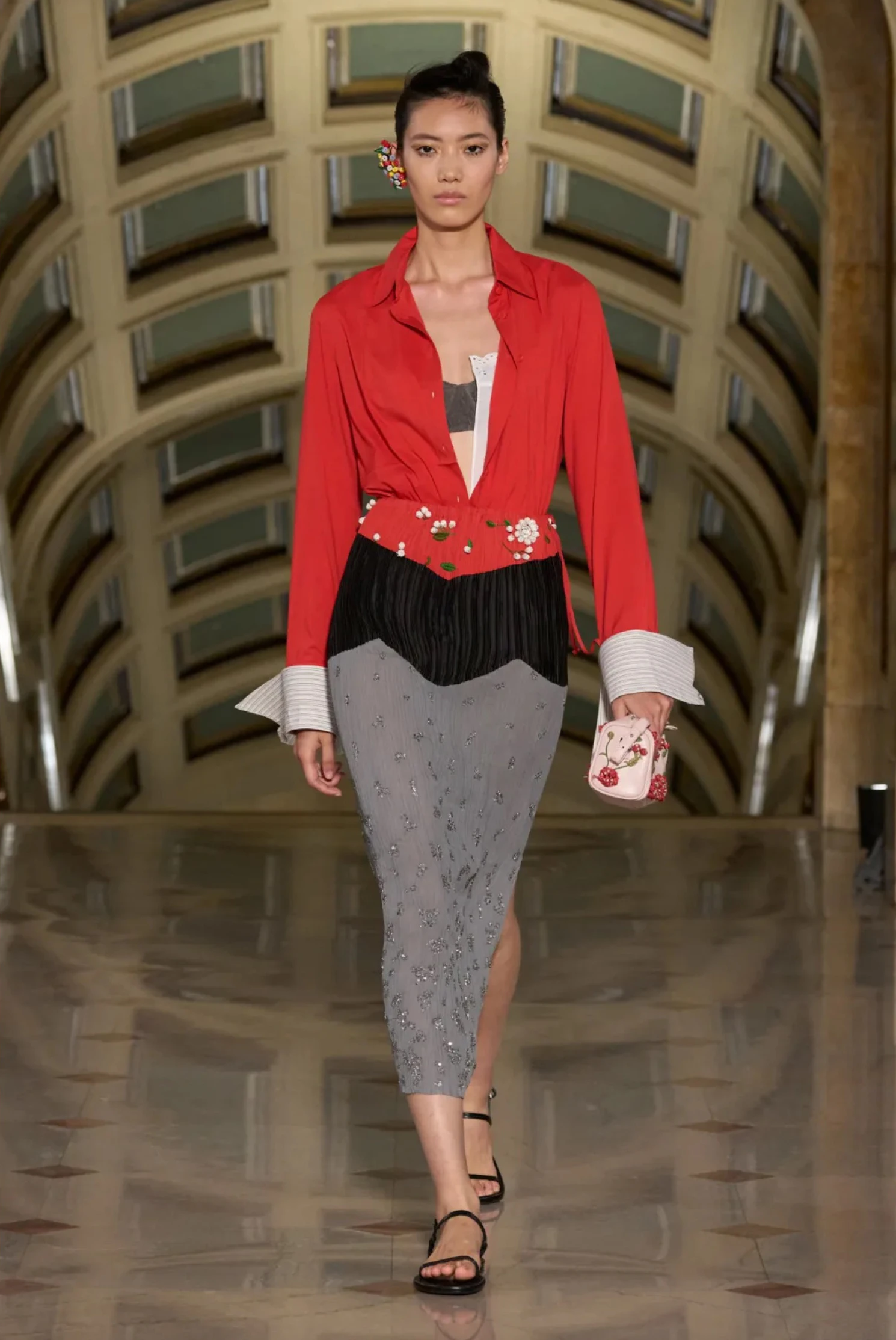 Desfile Altuzarra primavera/verano 2027.