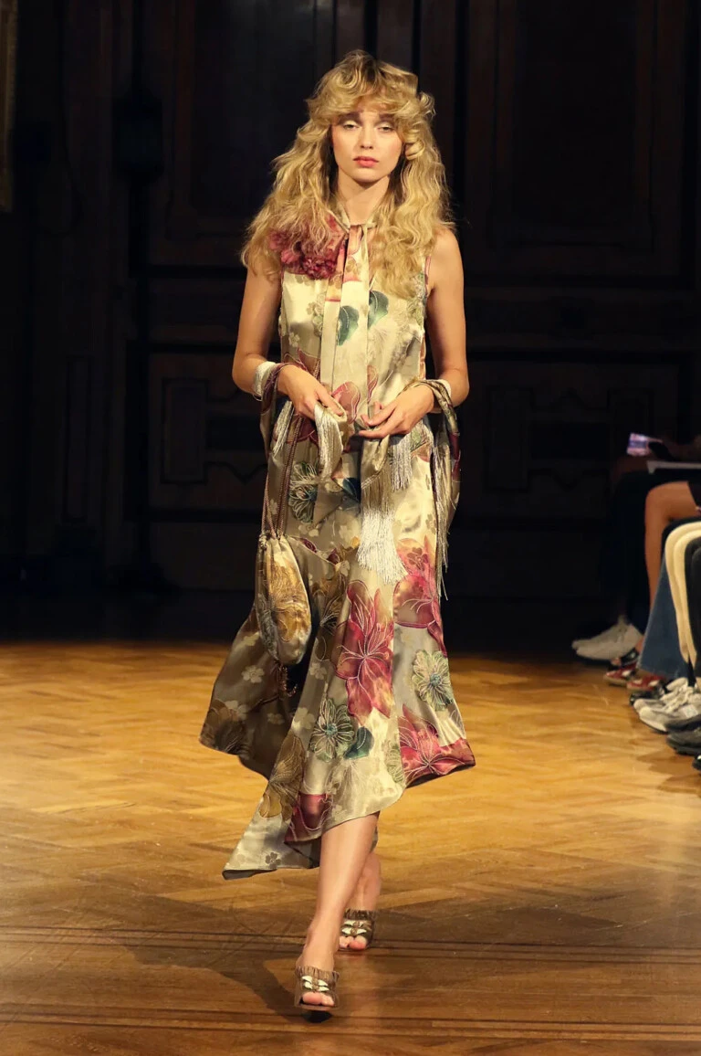 Anna Sui primavera verano 2027.
