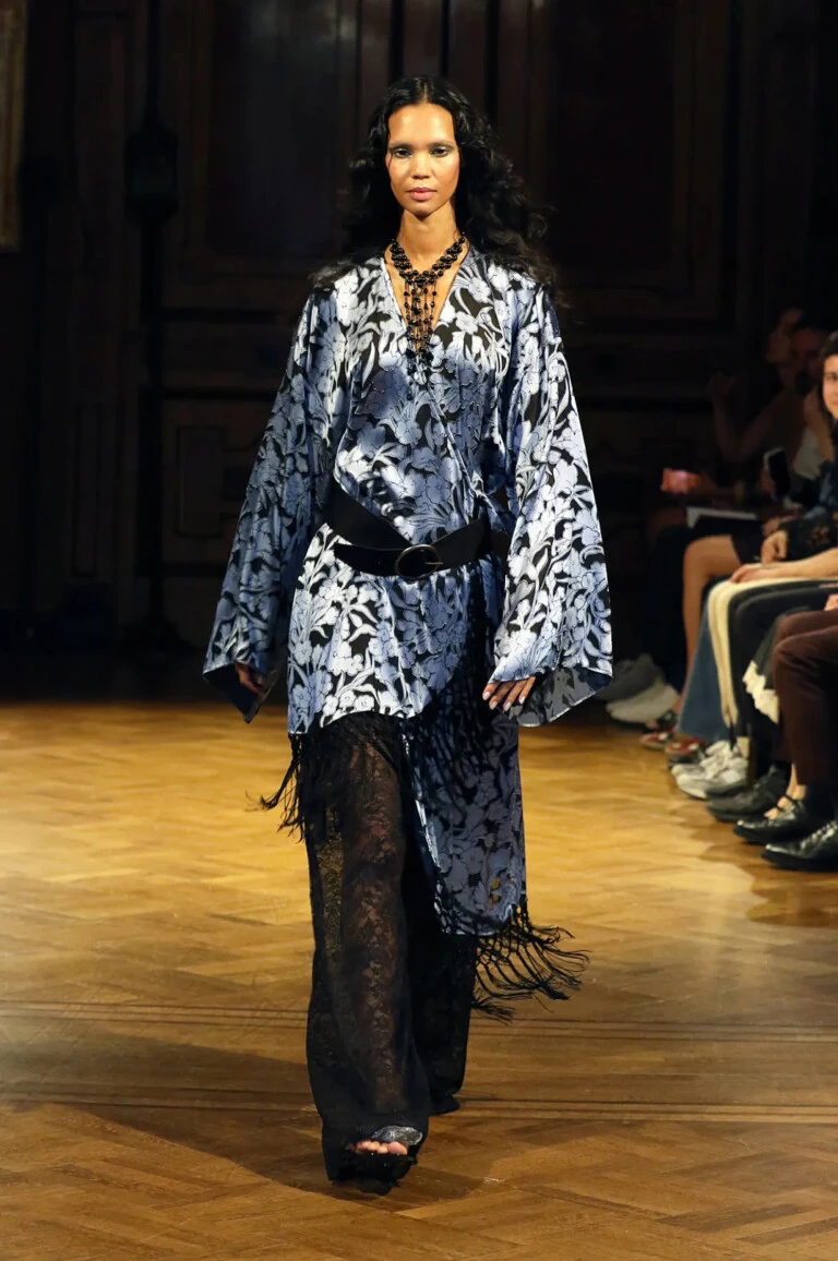 Anna Sui primavera verano 2027.
