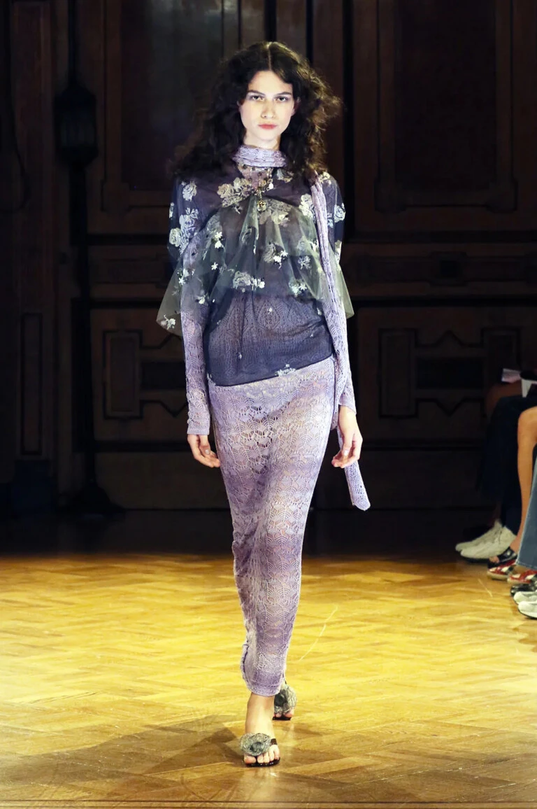 Anna Sui primavera verano 2027.