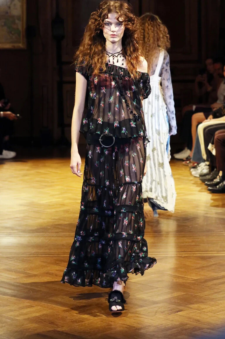 Anna Sui primavera verano 2027.