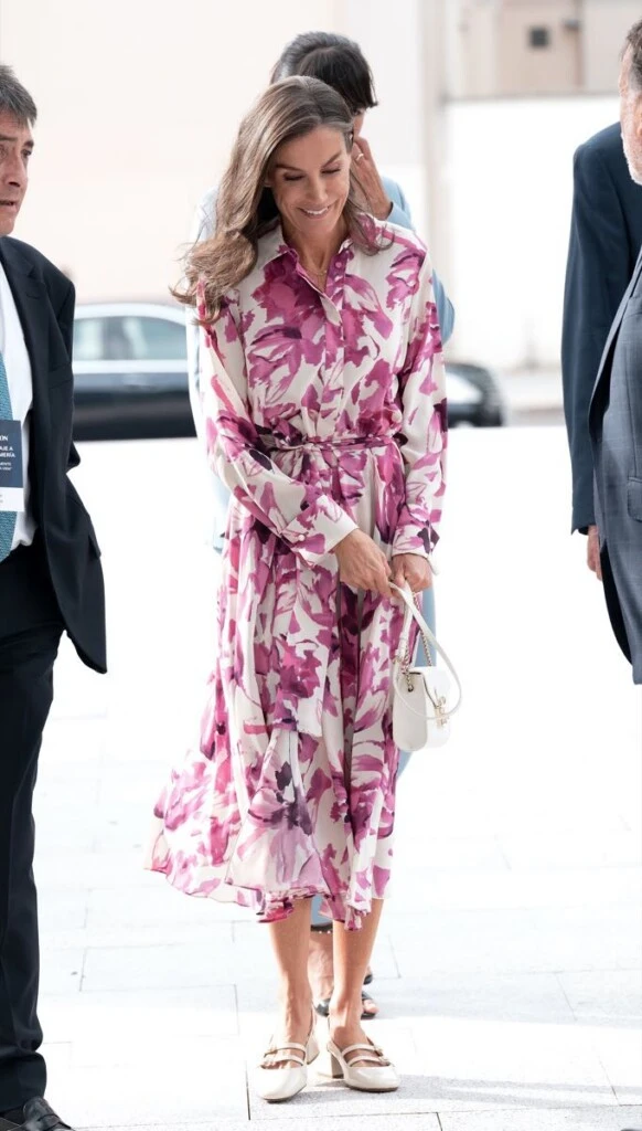 Letizia con un look primaveral