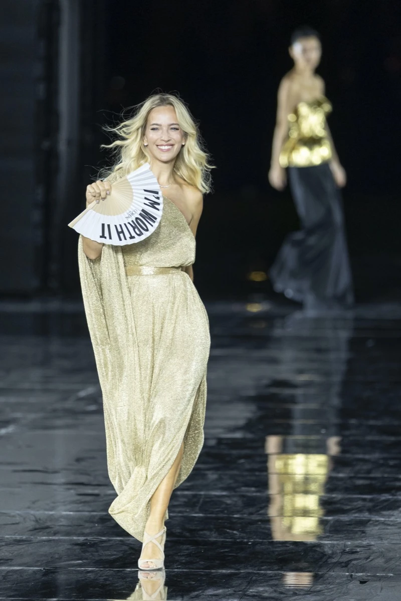 El look de pasarela de Luisana Lopilato para desfilar en la Semana de la Moda de París