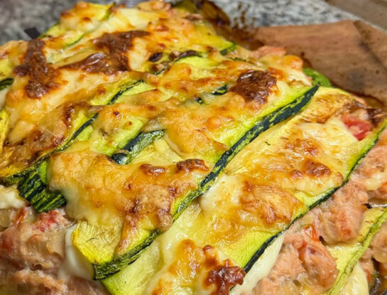 Lasaña de zucchini y atún: la receta proteica, fácil y sin masa ideal para el almuerzo