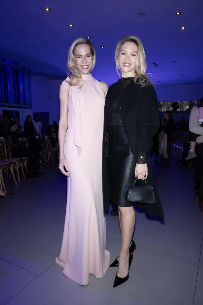 Maca Lemos y Elina Costantini , vestida por Camila Romano