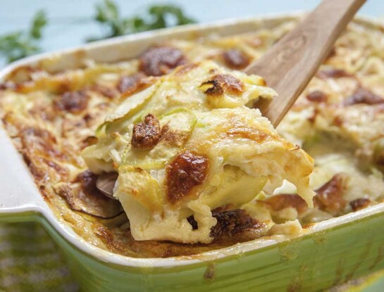 Pastel de atún y zucchini sin masa: la receta proteica ideal para una cena liviana
