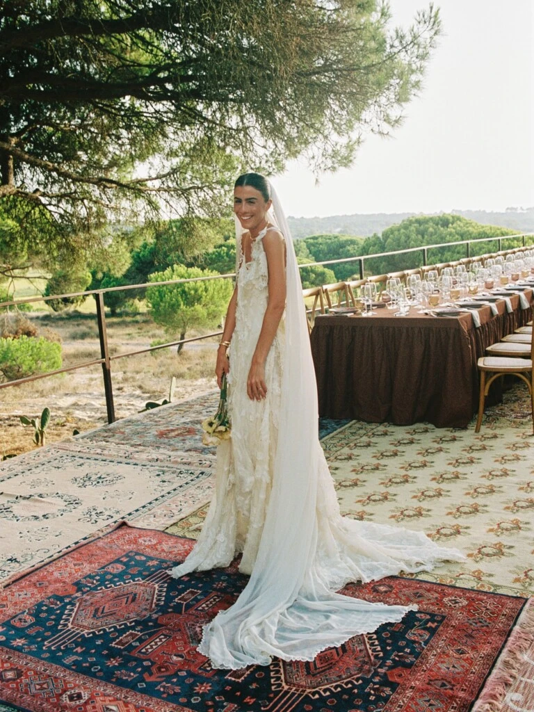 De largo XL a bob: la creadora de contenido que se hizo 5 cambios de look durante su boda