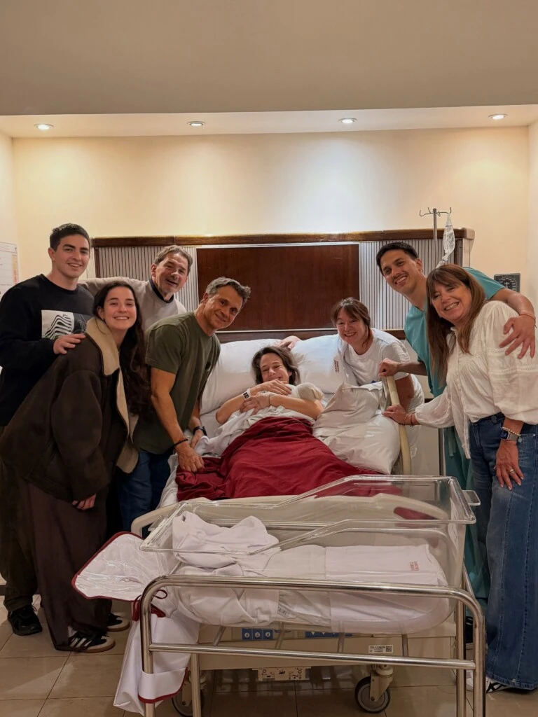 La familia visitó a Mica con Delfina recién nacida.