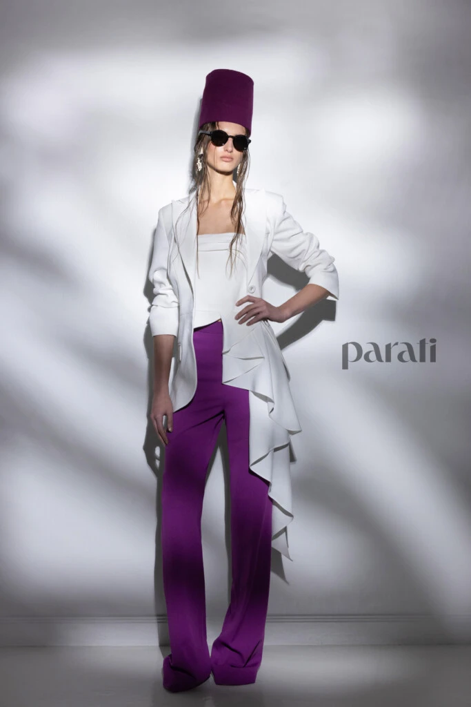 Tailleur de saco, top irregular y pantalón @gustavocadile Sombrero vintage anteojos @bplusd y aros @flaneurba.