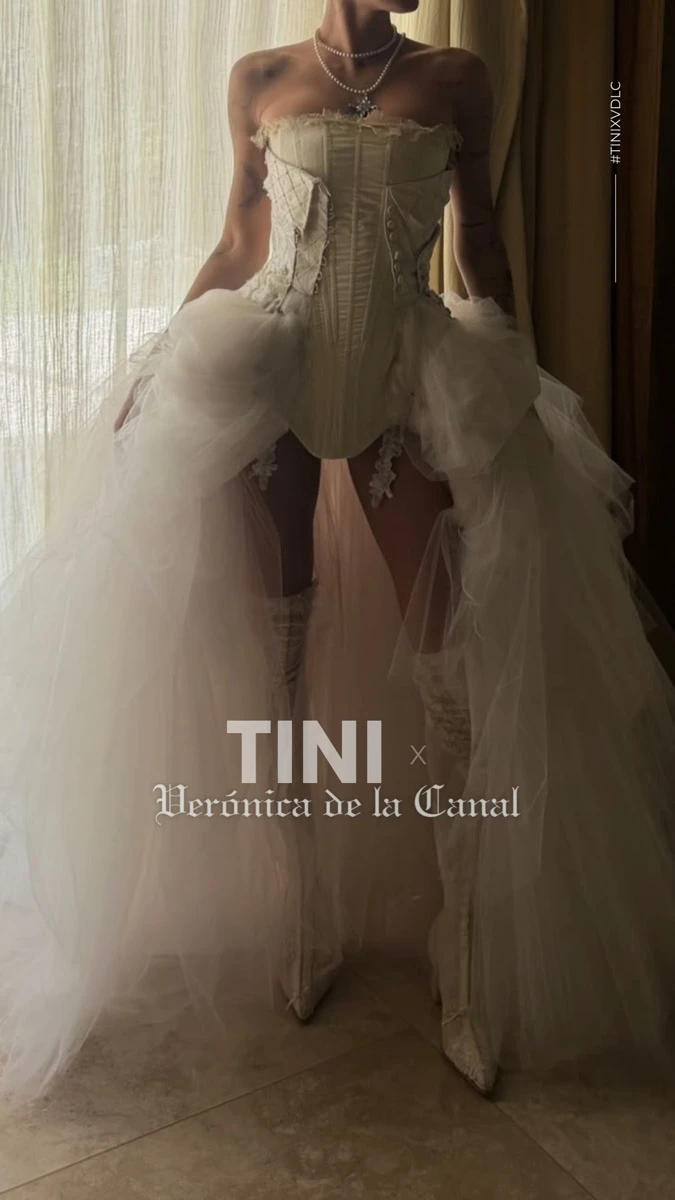 Verónica de la Canal revela cómo creó los vestidos de novia de Lali y Tini para River