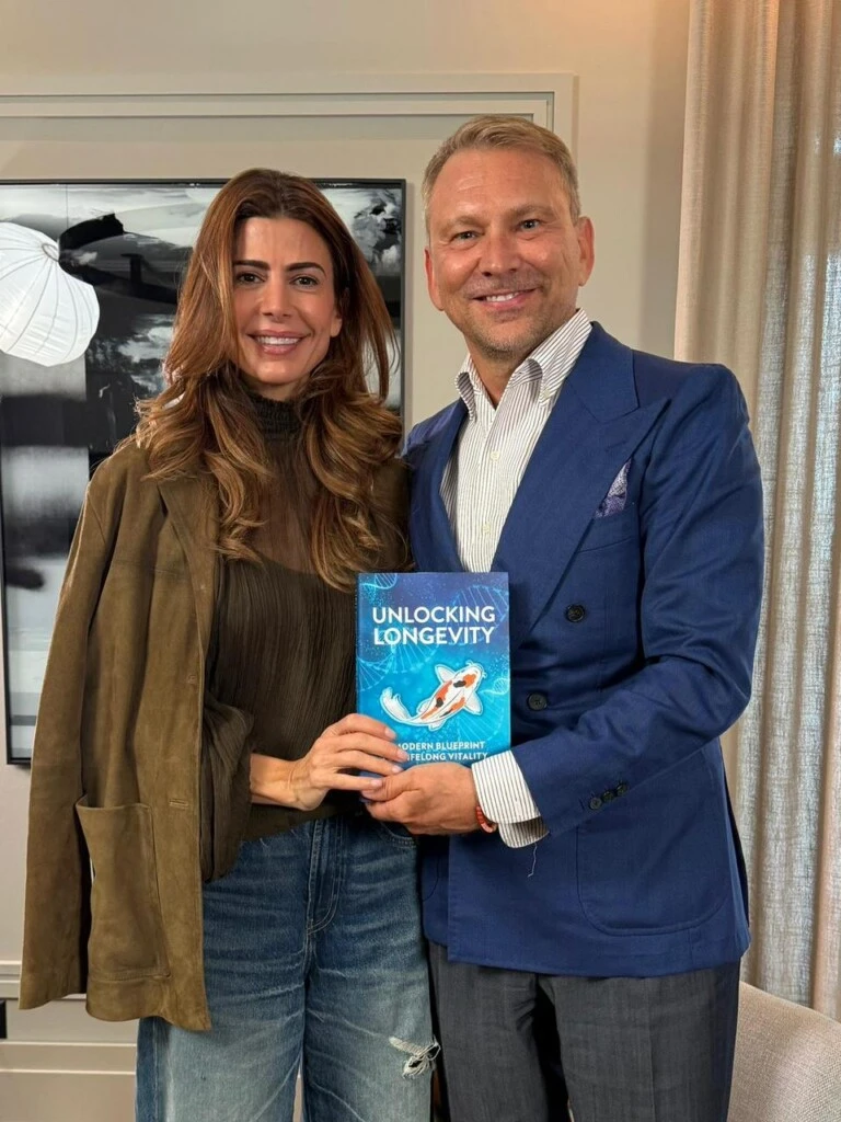 Con el autor del libro
