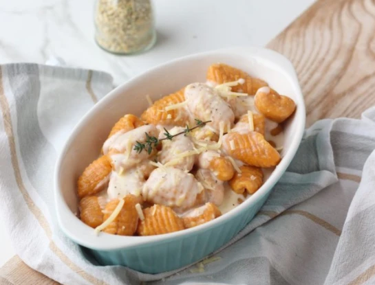 3 salsas fáciles para acompañar ñoquis de boniato rellenos de muzzarella