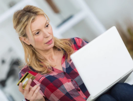 5 errores al comprar online que influyen en lo que elegimos