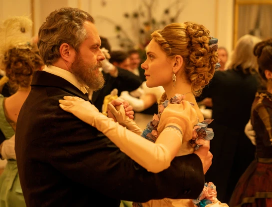 5 series y películas de época para ver este fin de semana